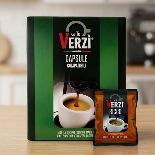 Foto ambientata delle capsule caffè Verzì aroma Ricco compatibili Fior Fiore Coop